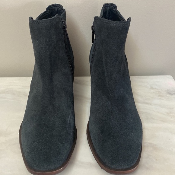 Lucky Brand Lilye Black Suede Ankle Booties Size 6 - Picture 4 of 11
